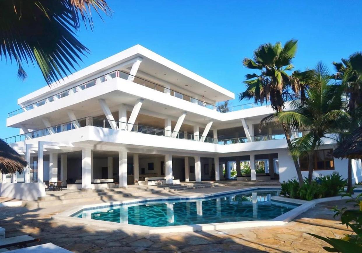 Barracuda Inn Resort Watamu Ngoại thất bức ảnh