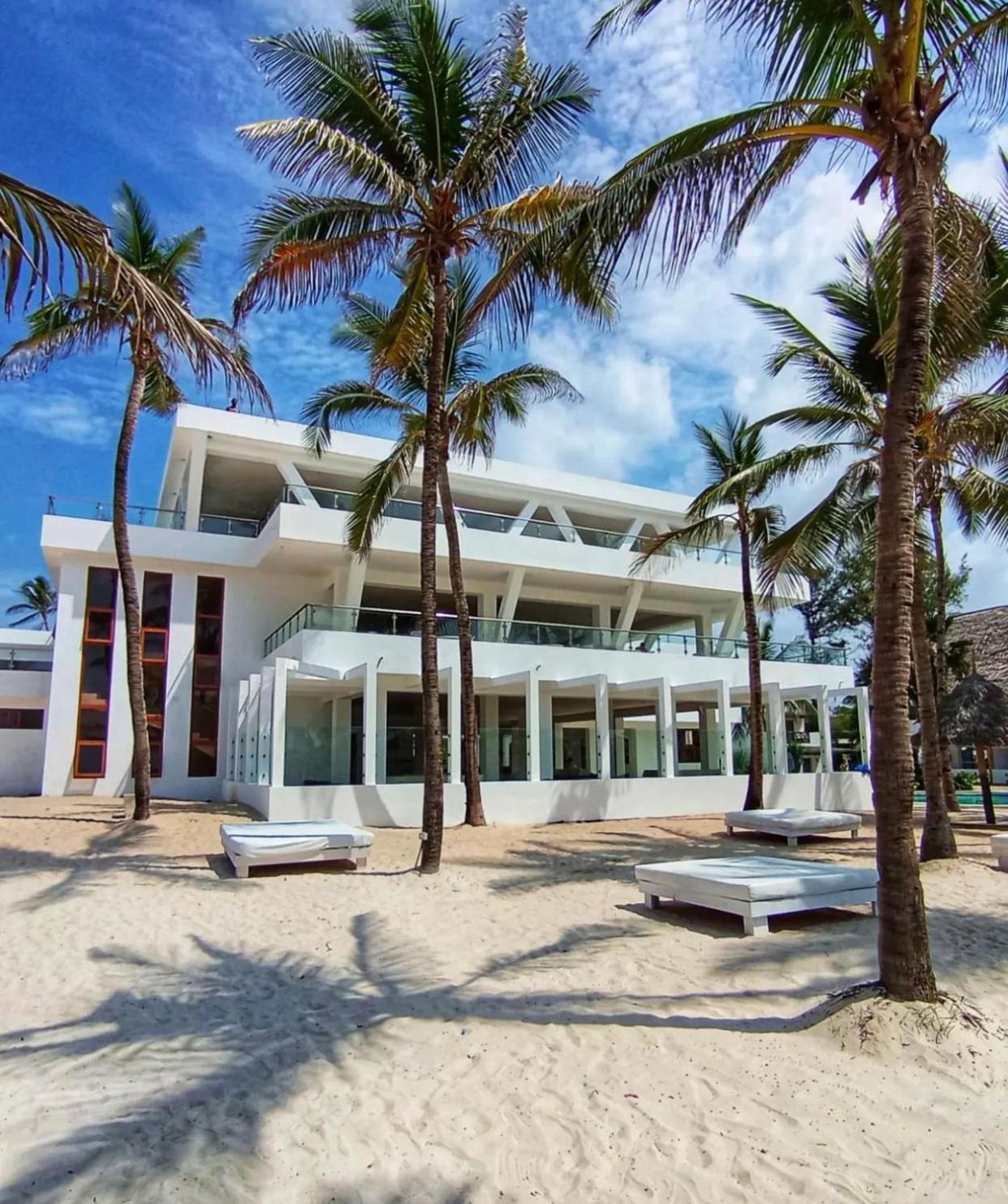 Barracuda Inn Resort Watamu Ngoại thất bức ảnh