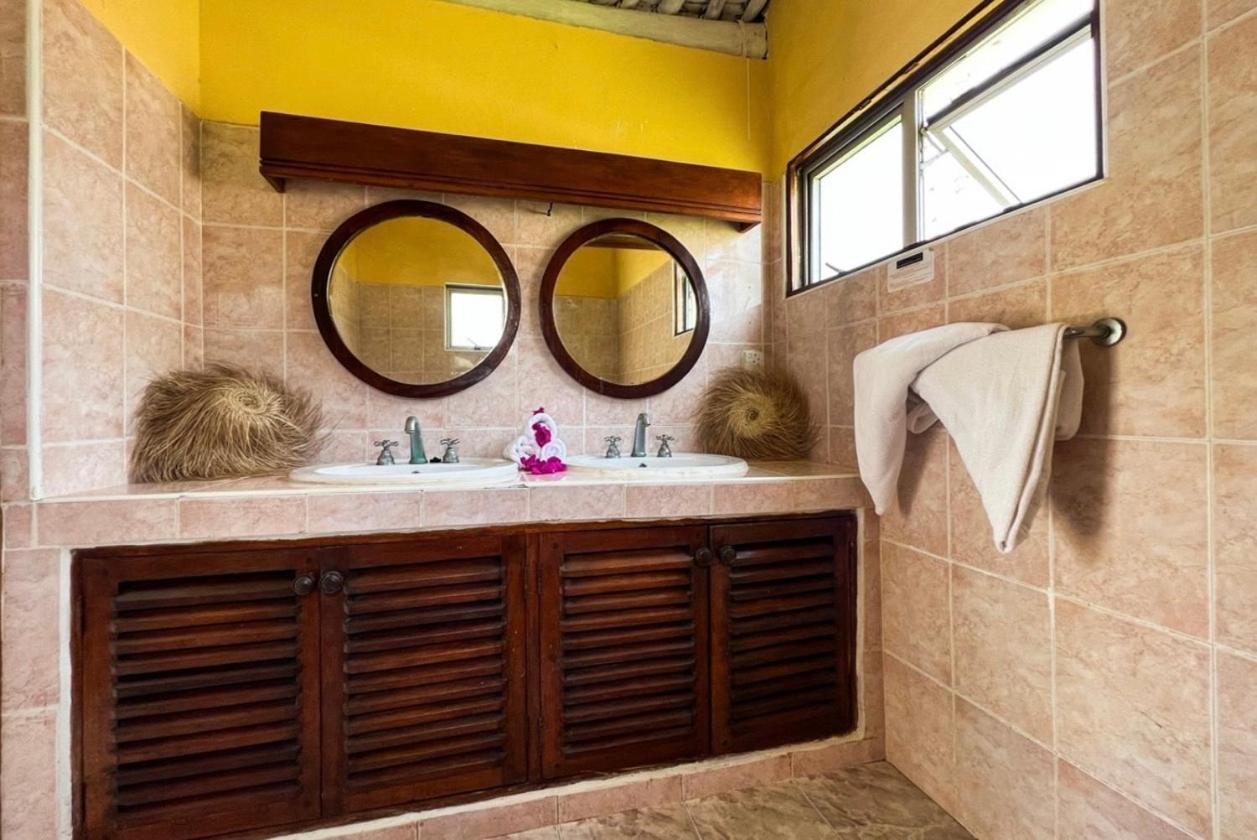 Barracuda Inn Resort Watamu Ngoại thất bức ảnh